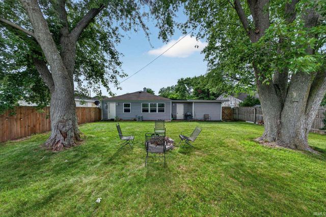 410 Preston Drive, South Bend, IN 46615