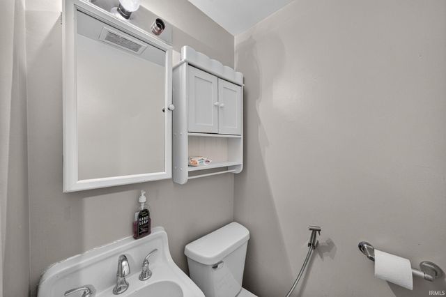 410 Preston Drive, South Bend, IN 46615