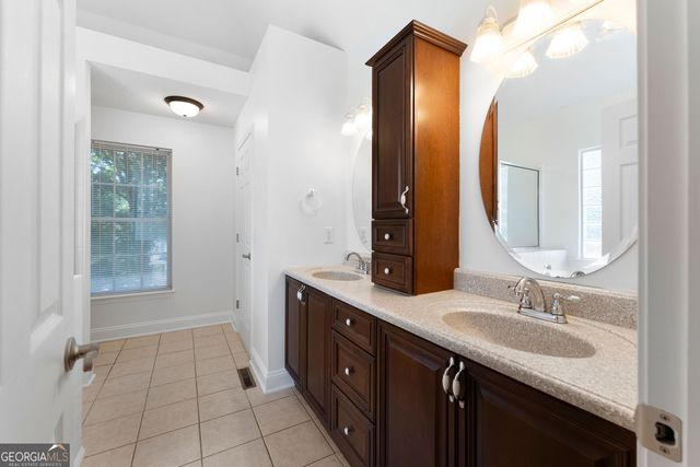 24 Woodhaven Court SW, Cartersville, GA 30120