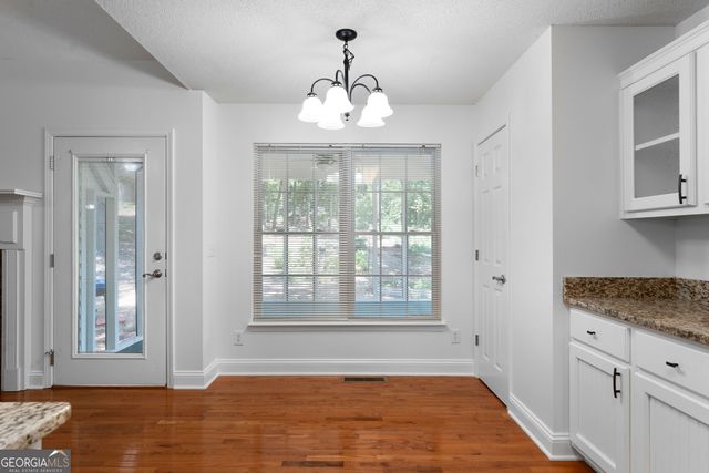 24 Woodhaven Court SW, Cartersville, GA 30120