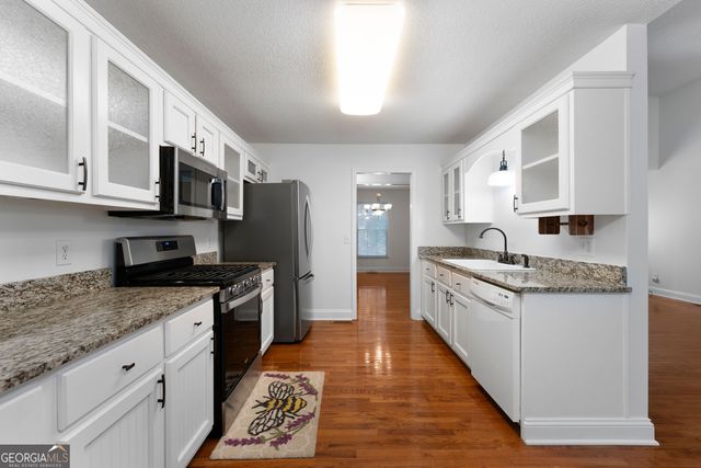 24 Woodhaven Court SW, Cartersville, GA 30120
