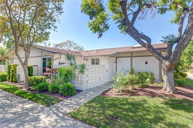 251 Calle Aragon B, Laguna Woods, CA 92637