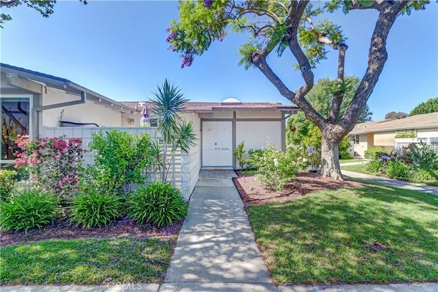 251 Calle Aragon B, Laguna Woods, CA 92637