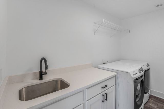 4500 NW 167th Street, Clive, IA 50325