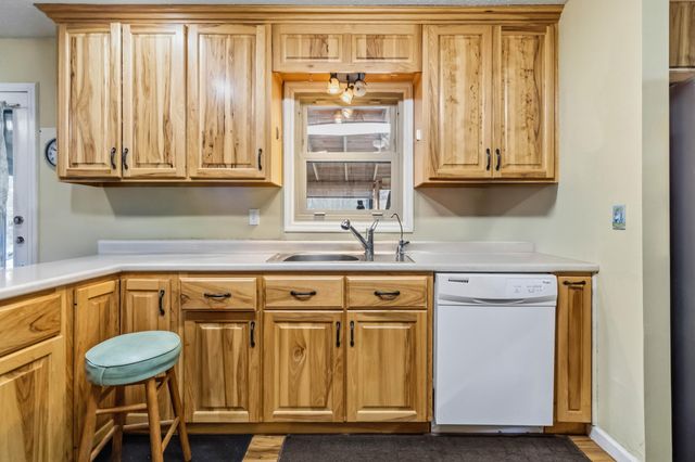 16710 Kentucky 1247, Waynesburg, KY 40489