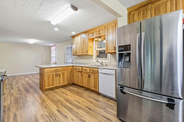 16710 Kentucky 1247, Waynesburg, KY 40489