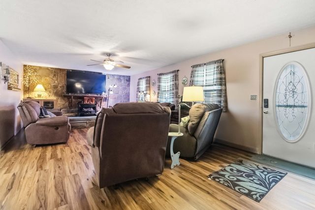 16710 Kentucky 1247, Waynesburg, KY 40489