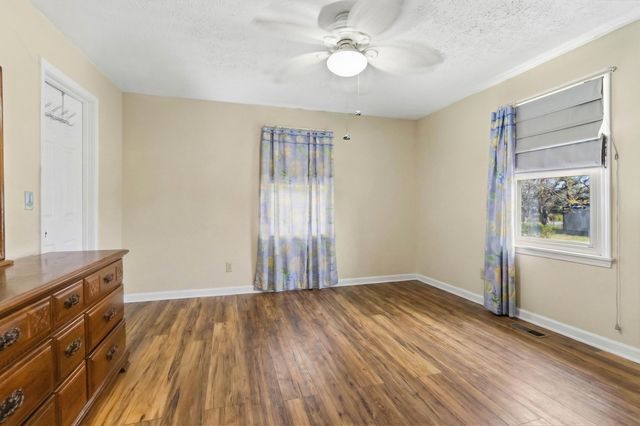 16710 Kentucky 1247, Waynesburg, KY 40489