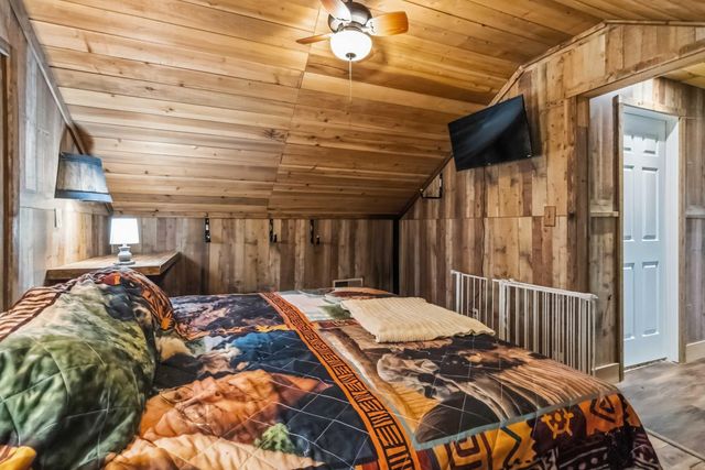 16710 Kentucky 1247, Waynesburg, KY 40489