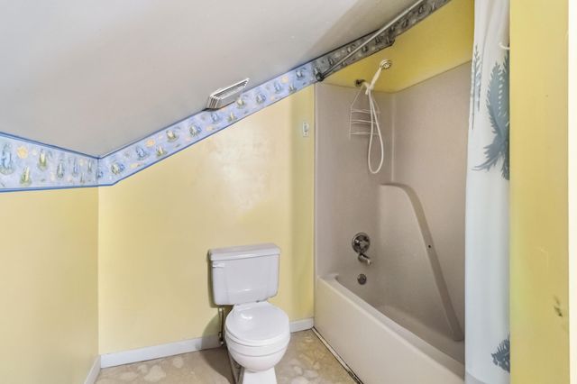 16710 Kentucky 1247, Waynesburg, KY 40489