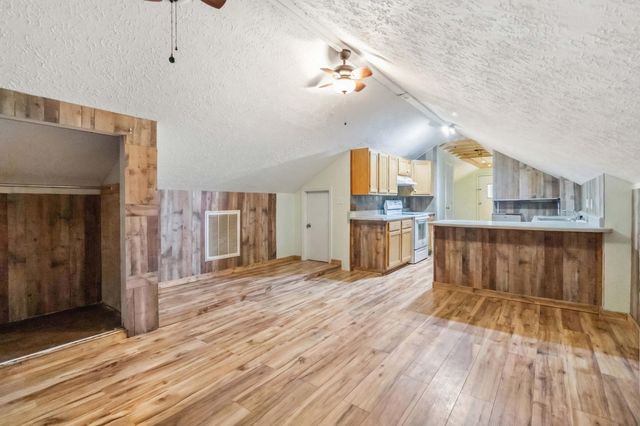 16710 Kentucky 1247, Waynesburg, KY 40489