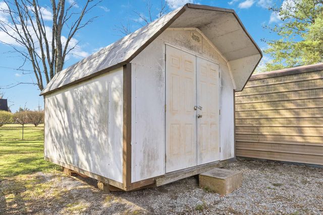 16710 Kentucky 1247, Waynesburg, KY 40489