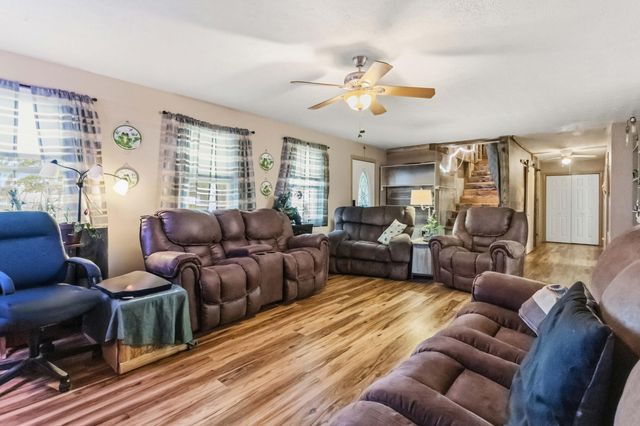 16710 Kentucky 1247, Waynesburg, KY 40489