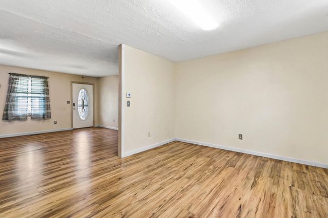 16710 Kentucky 1247, Waynesburg, KY 40489