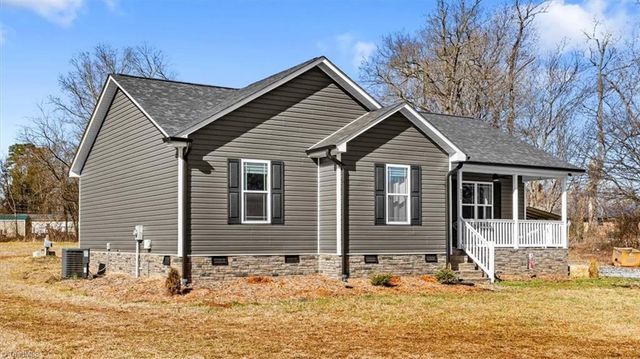 6990 Nc Highway 8, Lexington, NC 27292