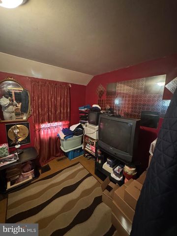 827 48TH ST NE, Washington, DC 20019