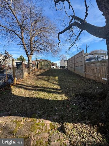 827 48TH ST NE, Washington, DC 20019