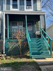 827 48TH ST NE, Washington, DC 20019