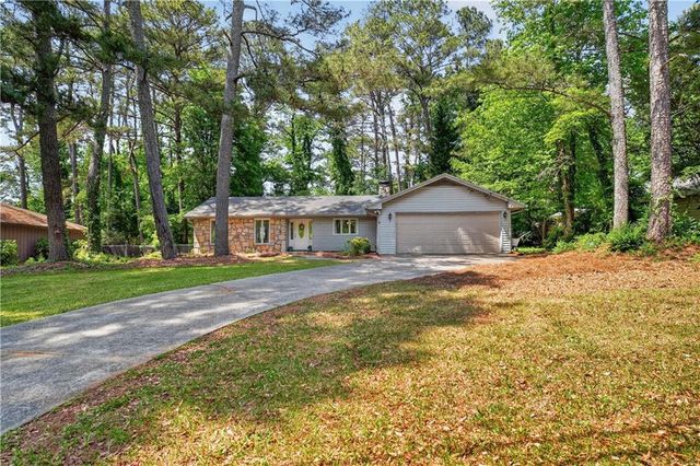 1408 Fairfield Drive SW, Lilburn, GA 30047