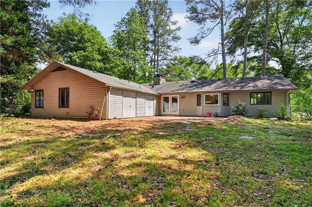 1408 Fairfield Drive SW, Lilburn, GA 30047