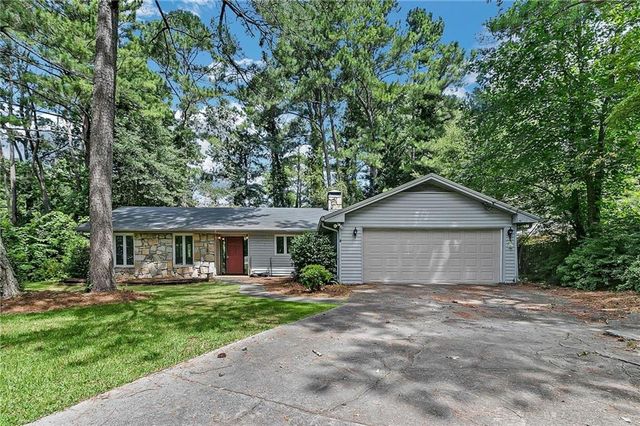 1408 Fairfield Drive SW, Lilburn, GA 30047