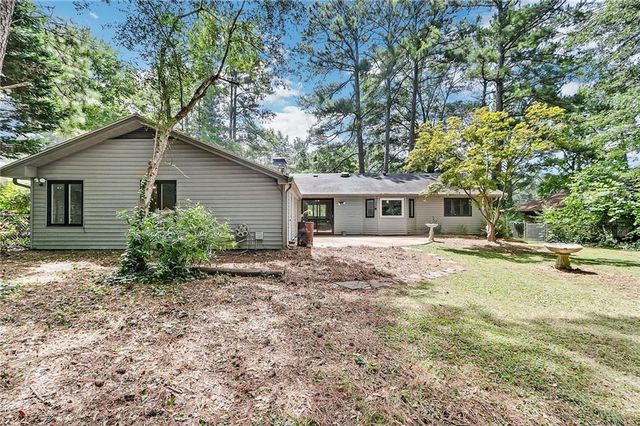 1408 Fairfield Drive SW, Lilburn, GA 30047
