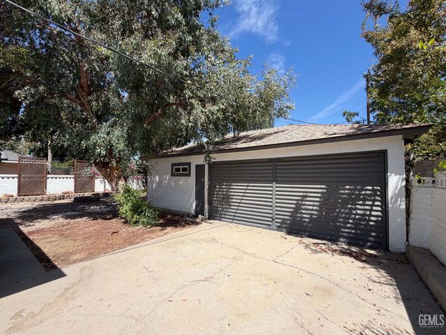 2508 3rd Street, Bakersfield, CA 93304