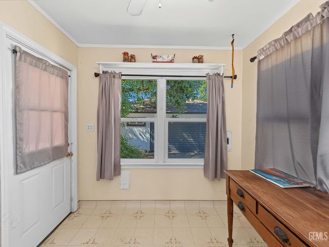 2508 3rd Street, Bakersfield, CA 93304