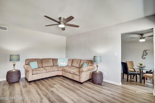 8023 CHATEAU Drive S, Jacksonville, FL 32221