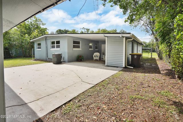 8023 CHATEAU Drive S, Jacksonville, FL 32221