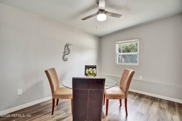 8023 CHATEAU Drive S, Jacksonville, FL 32221