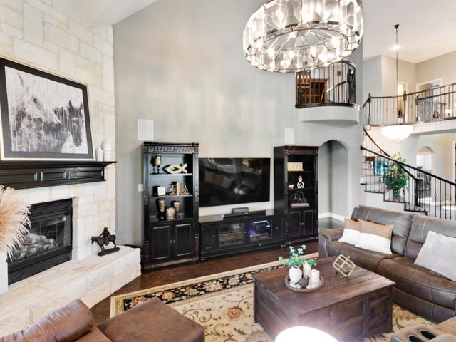 178 Las Colinas Trail, Cross Roads, TX 76227