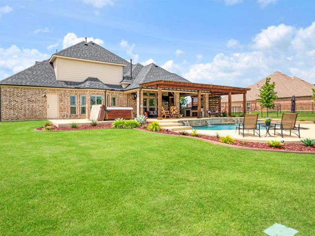 178 Las Colinas Trail, Cross Roads, TX 76227