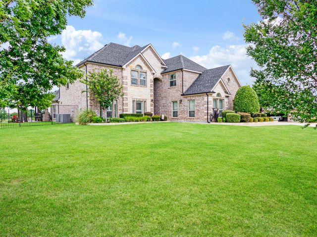 178 Las Colinas Trail, Cross Roads, TX 76227