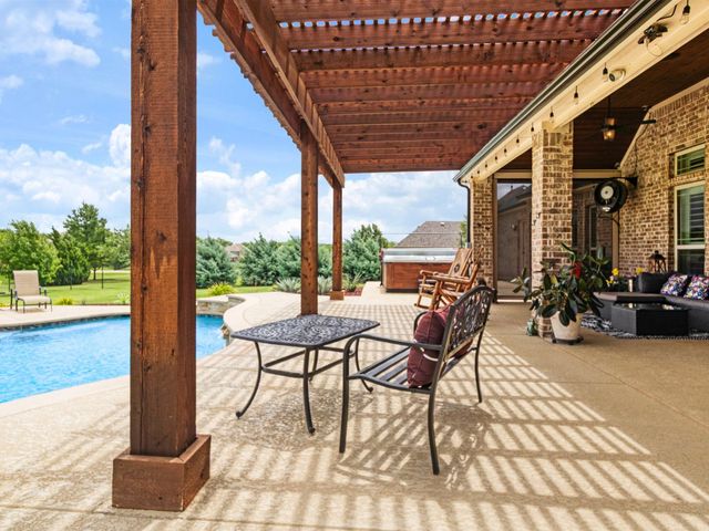 178 Las Colinas Trail, Cross Roads, TX 76227
