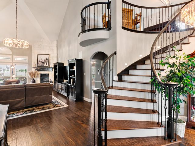178 Las Colinas Trail, Cross Roads, TX 76227