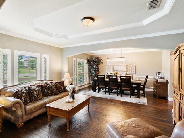178 Las Colinas Trail, Cross Roads, TX 76227