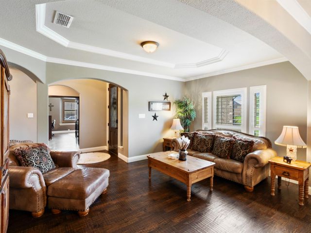 178 Las Colinas Trail, Cross Roads, TX 76227