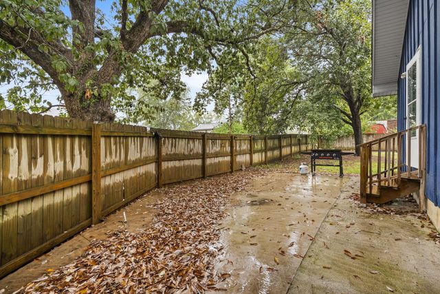 2207 E Cardinal, Springfield, MO 65804