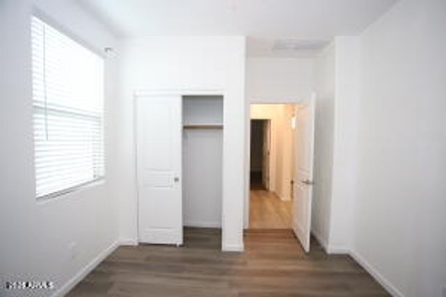 9127 W Minnezona Avenue, Phoenix, AZ 85037