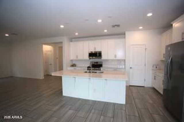 9127 W Minnezona Avenue, Phoenix, AZ 85037
