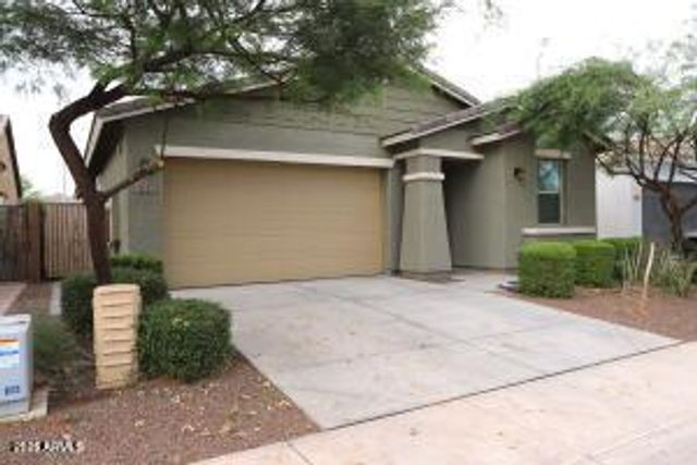 9127 W Minnezona Avenue, Phoenix, AZ 85037