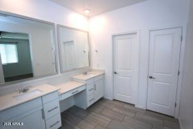 9127 W Minnezona Avenue, Phoenix, AZ 85037