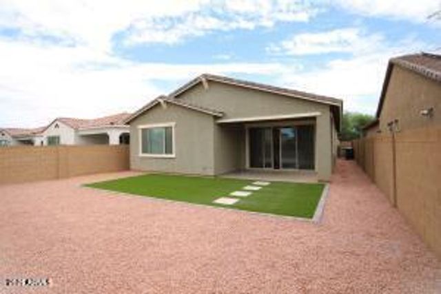 9127 W Minnezona Avenue, Phoenix, AZ 85037