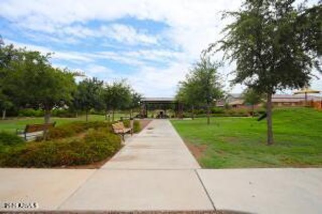 9127 W Minnezona Avenue, Phoenix, AZ 85037