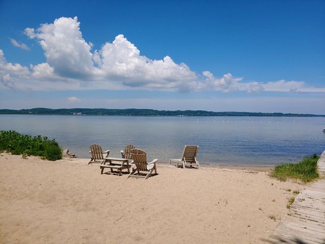 10830 S Blueridge Lane, Elmwood Twp, MI 49684