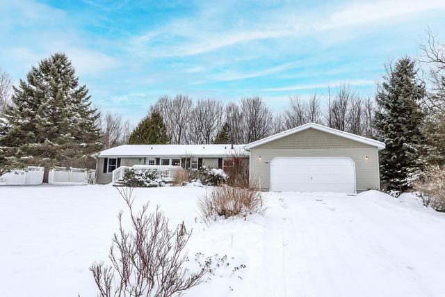 10830 S Blueridge Lane, Elmwood Twp, MI 49684