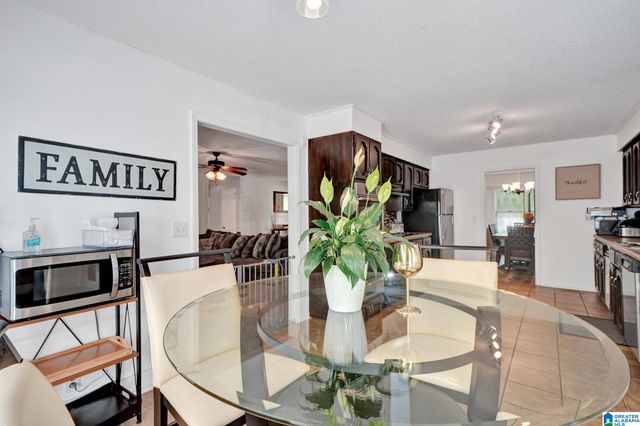 404 MEMORIAL DRIVE SW, Bessemer, AL 35022