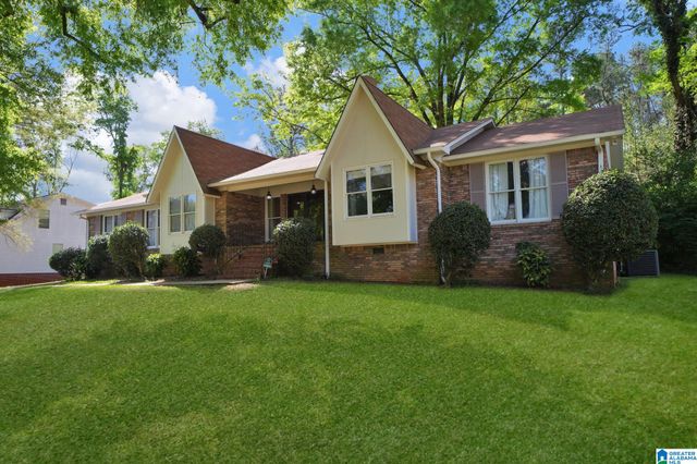 404 MEMORIAL DRIVE SW, Bessemer, AL 35022