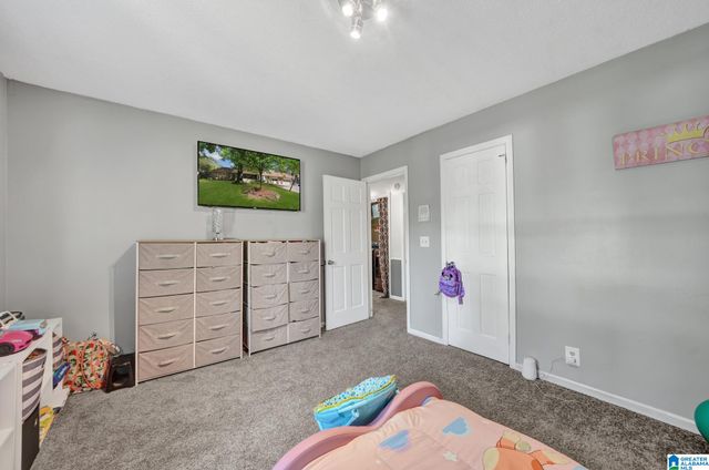 404 MEMORIAL DRIVE SW, Bessemer, AL 35022